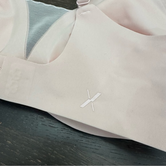 Knix Shadow Mesh T-Shirt Bra XS+ Pink Rose Water - Picture 6 of 7